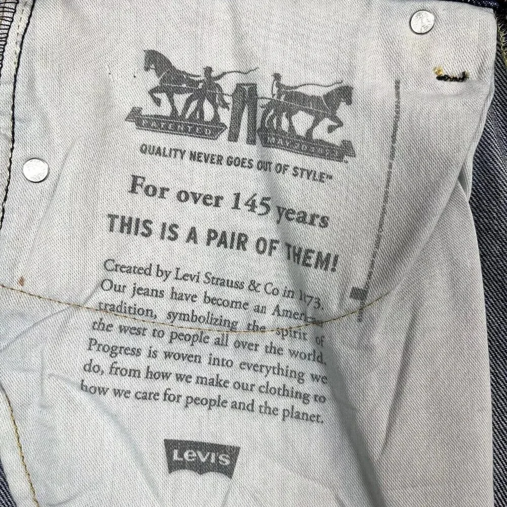 Levi's 405 Men's Denim Shorts Size 42-44‎ Blue Standard Fit Medium Wash